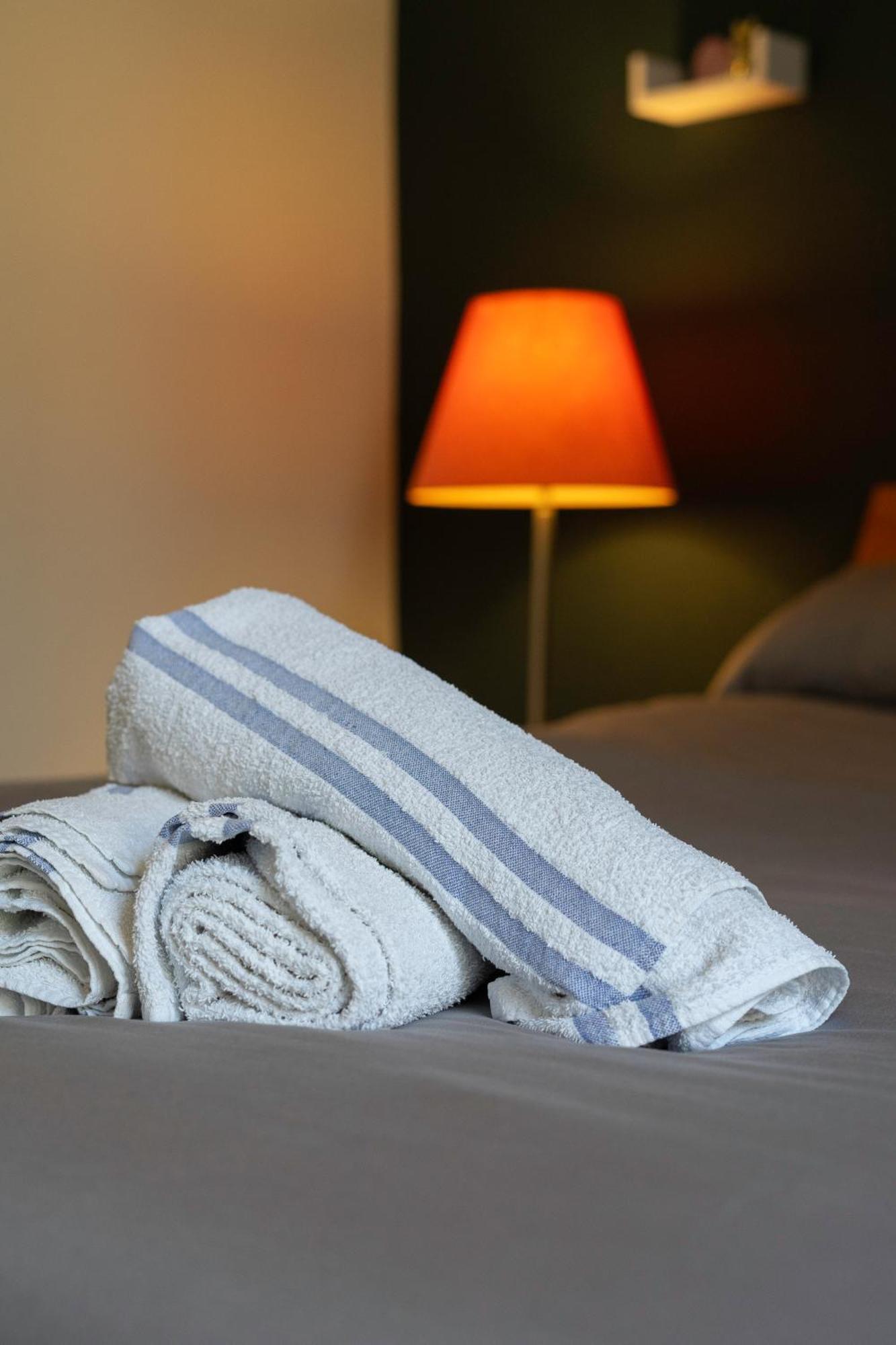 The Eden Apartment, Edinburgh City Center מראה חיצוני תמונה
